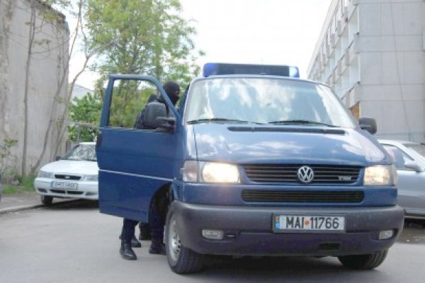Poliţist local din Agigea, reţinut pentru complicitate la furt